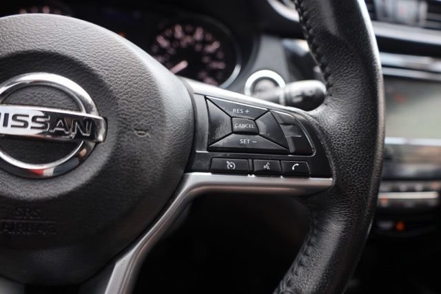 Used 2018 Magnetic Black Nissan SV image 27