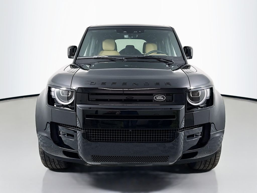 New 2026 Santorini Black Land Rover X-Dynamic SE image 6