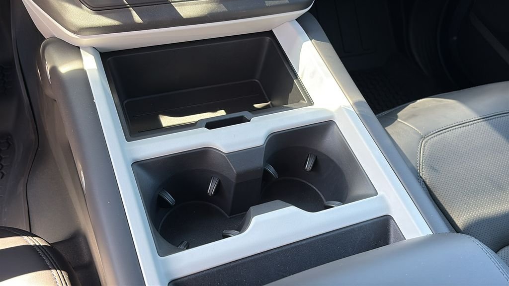 2026 Land Rover Defender X-Dynamic SE - Photo 20