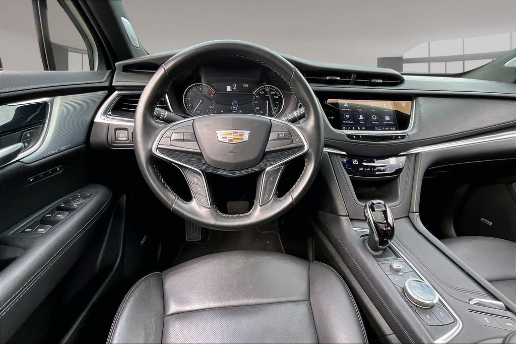Used 2025 White Cadillac Premium Luxury image 5