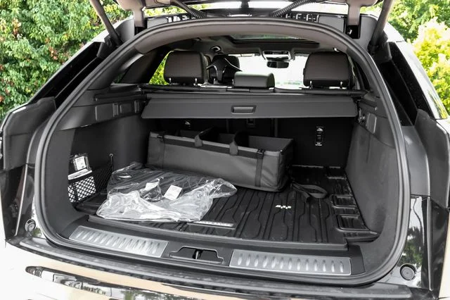 New 2026 Black Land Rover S image 57