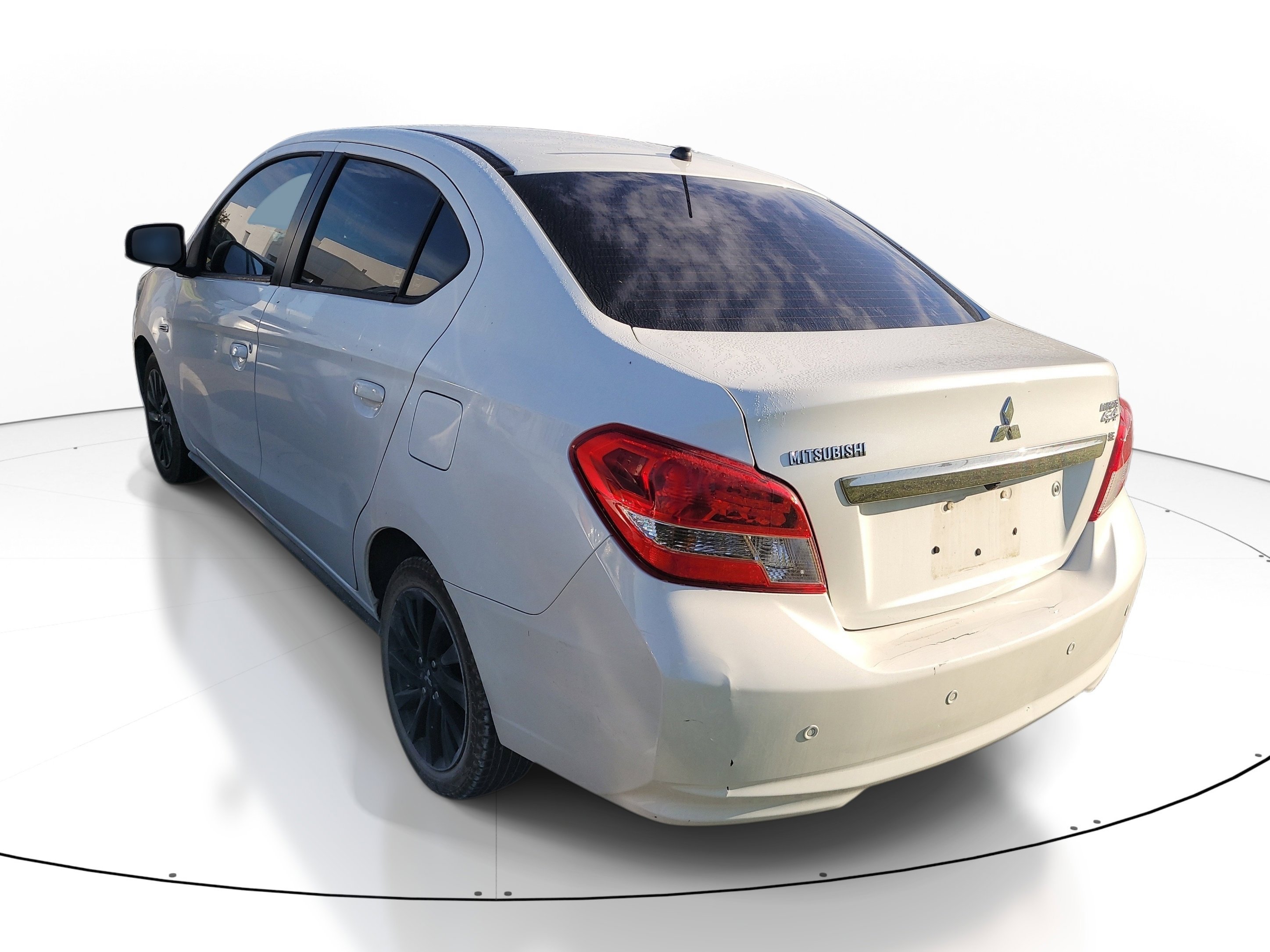 Used 2019  Mitsubishi SE image 6