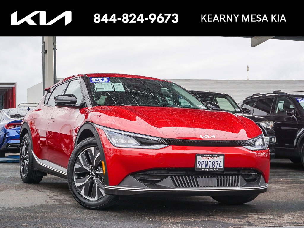 Used 2024 Red Kia Light image 1