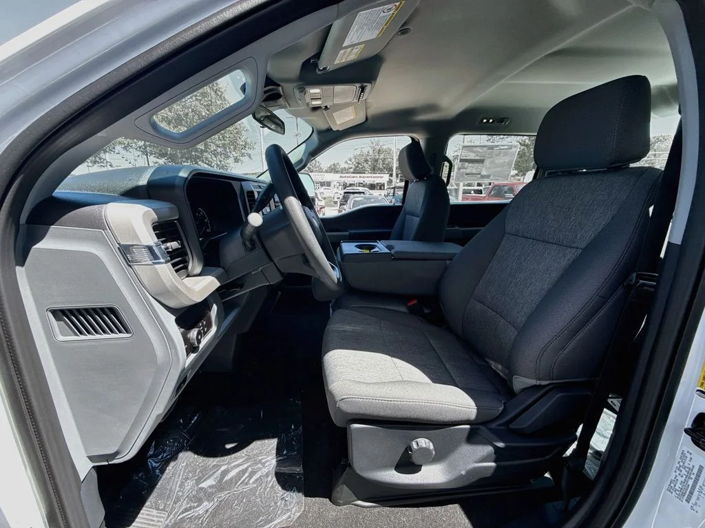 New 2026 Oxford White Ford F-250® XL image 19