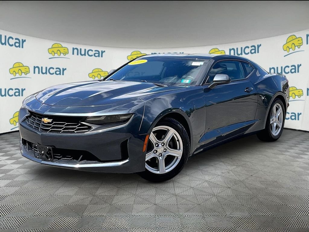 Used 2020 Gray Chevrolet 1LT image 3