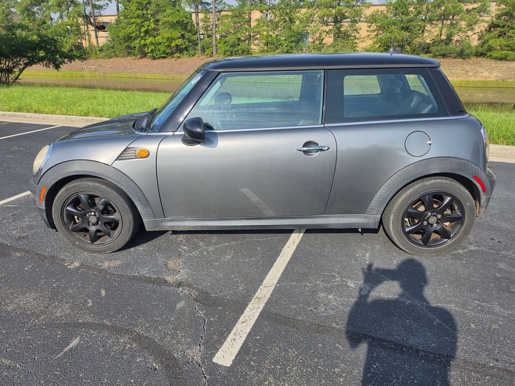 Used 2010 Silver MINI Base image 5