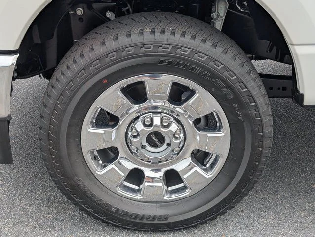 New 2026 Star White Metallic Tri-Coat Ford F-250® Lariat® image 13