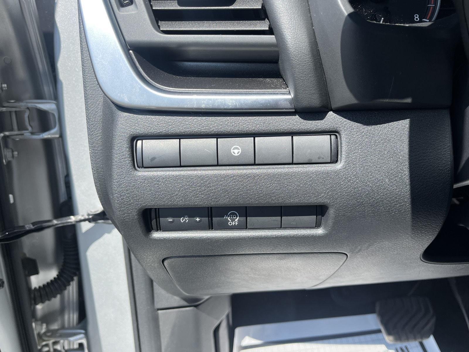 Used 2023 Brilliant Silver Metallic Nissan SV image 30