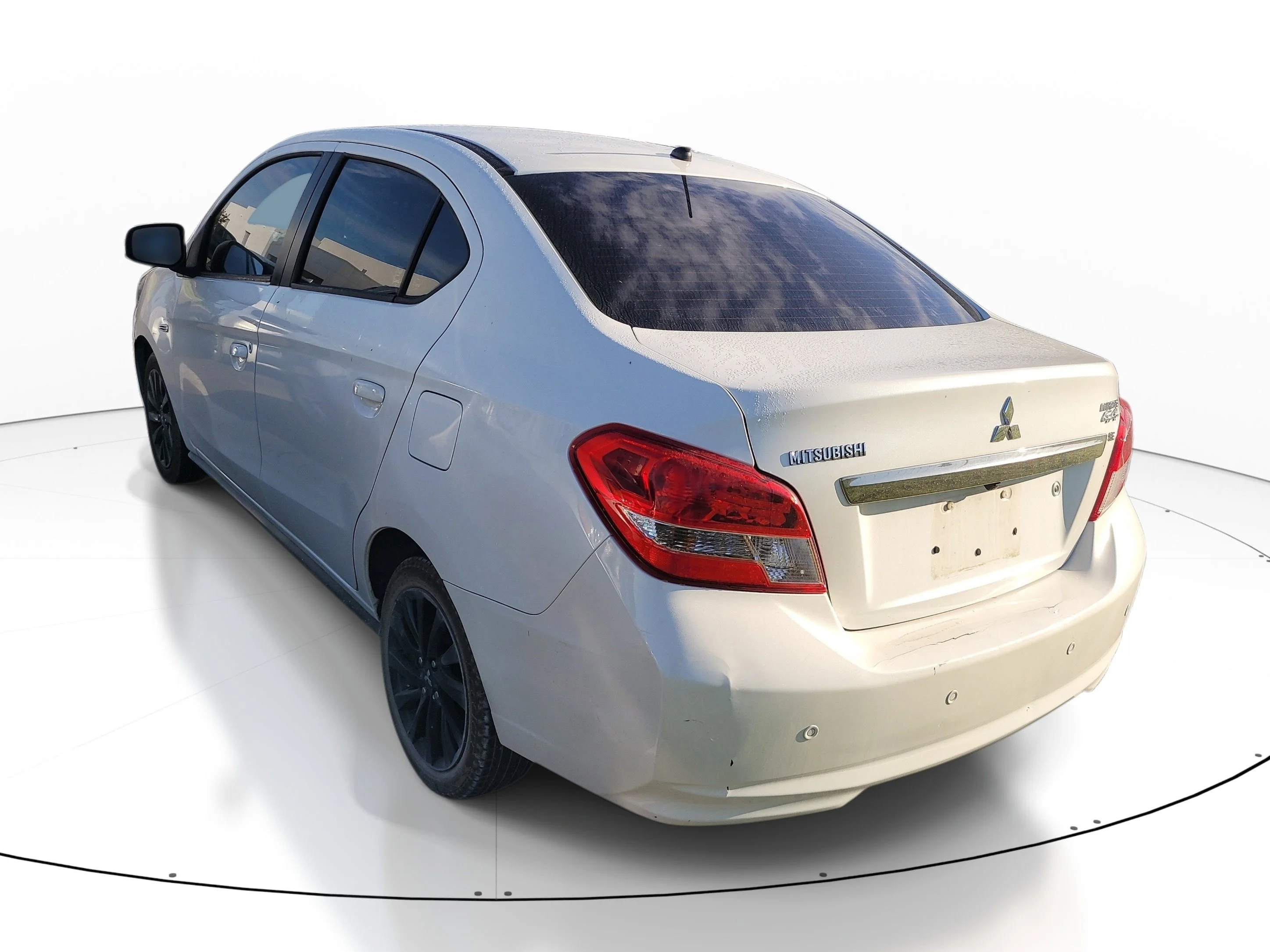 Used 2019  Mitsubishi SE image 6