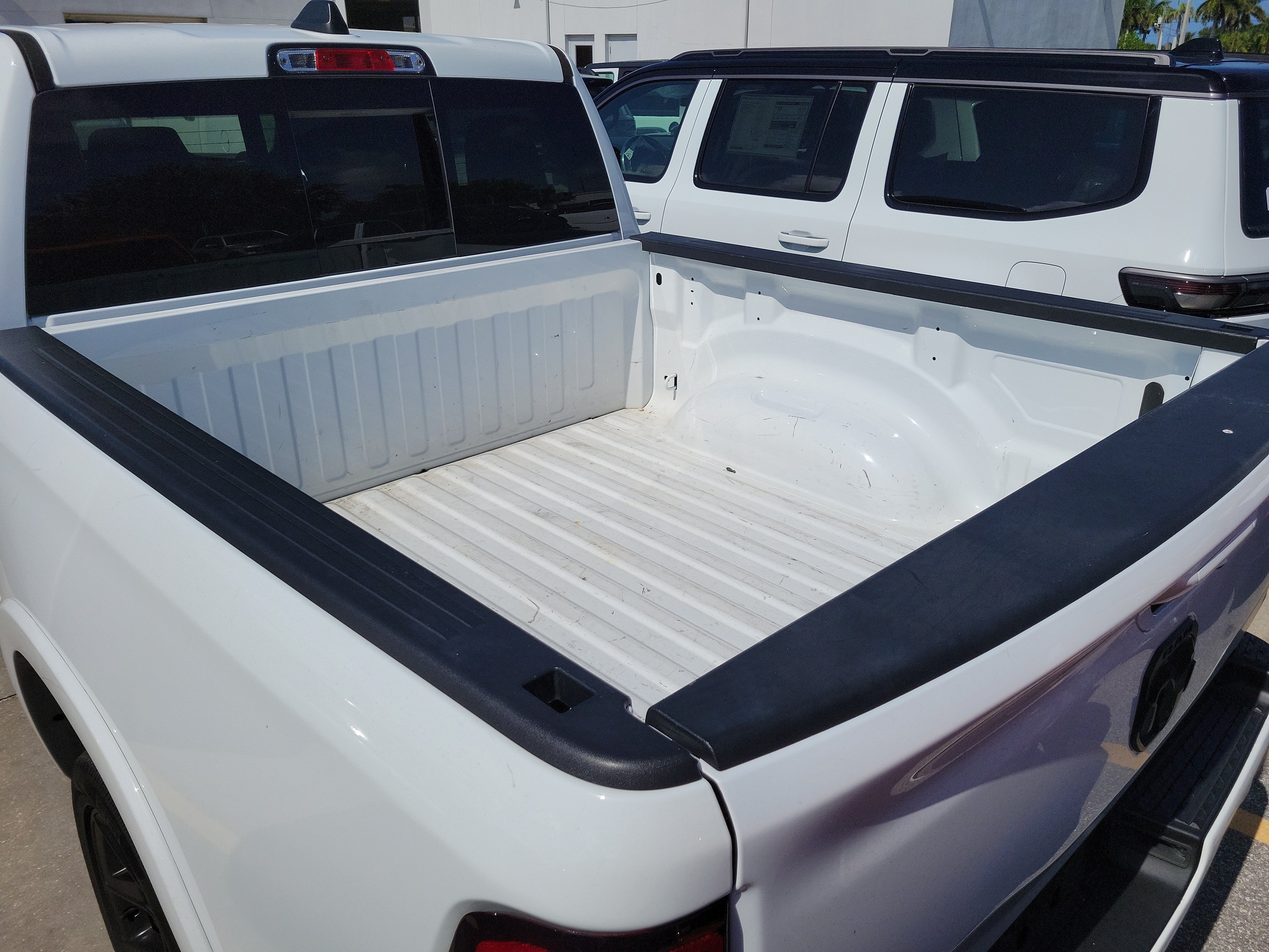 Used 2022 Bright White Clearcoat Ram Laramie image 9