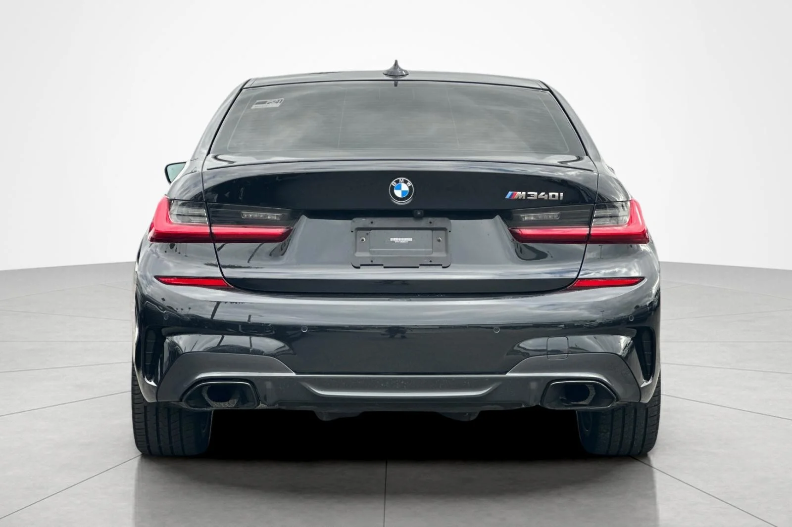 Used 2021 Black Sapphire Metallic BMW M340i image 4