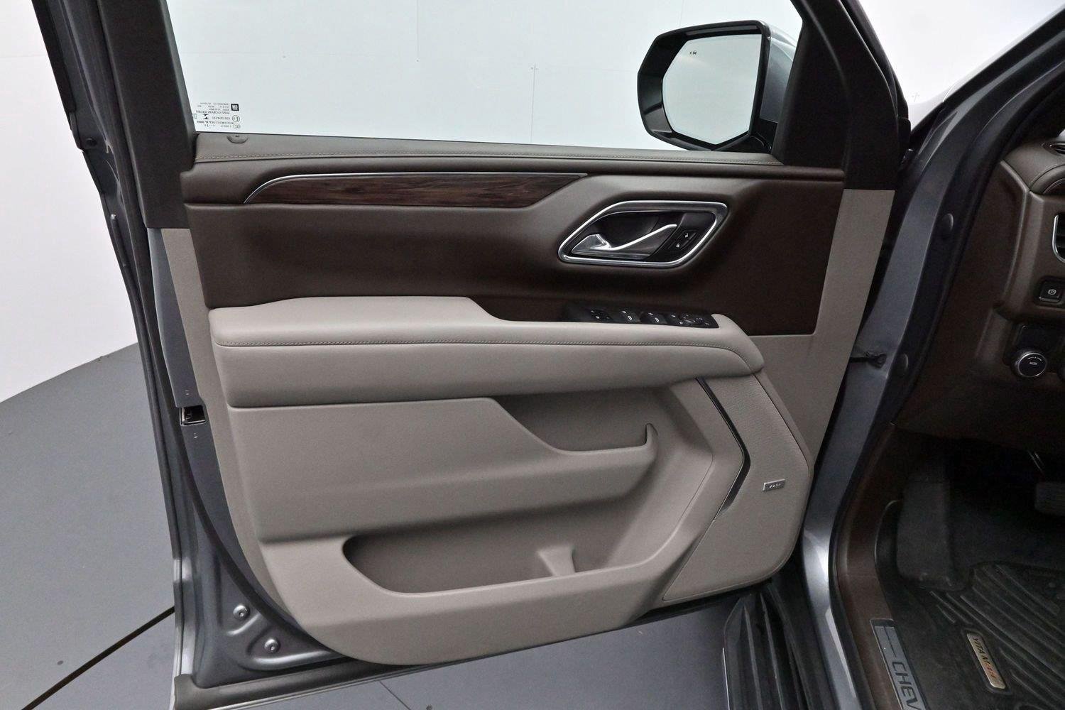 Used 2021 Satin Steel Metallic Chevrolet LT image 9
