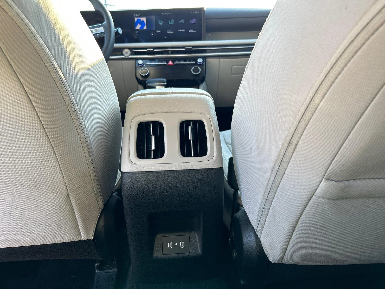 Used 2025 Shimmering Silver Hyundai SEL image 34