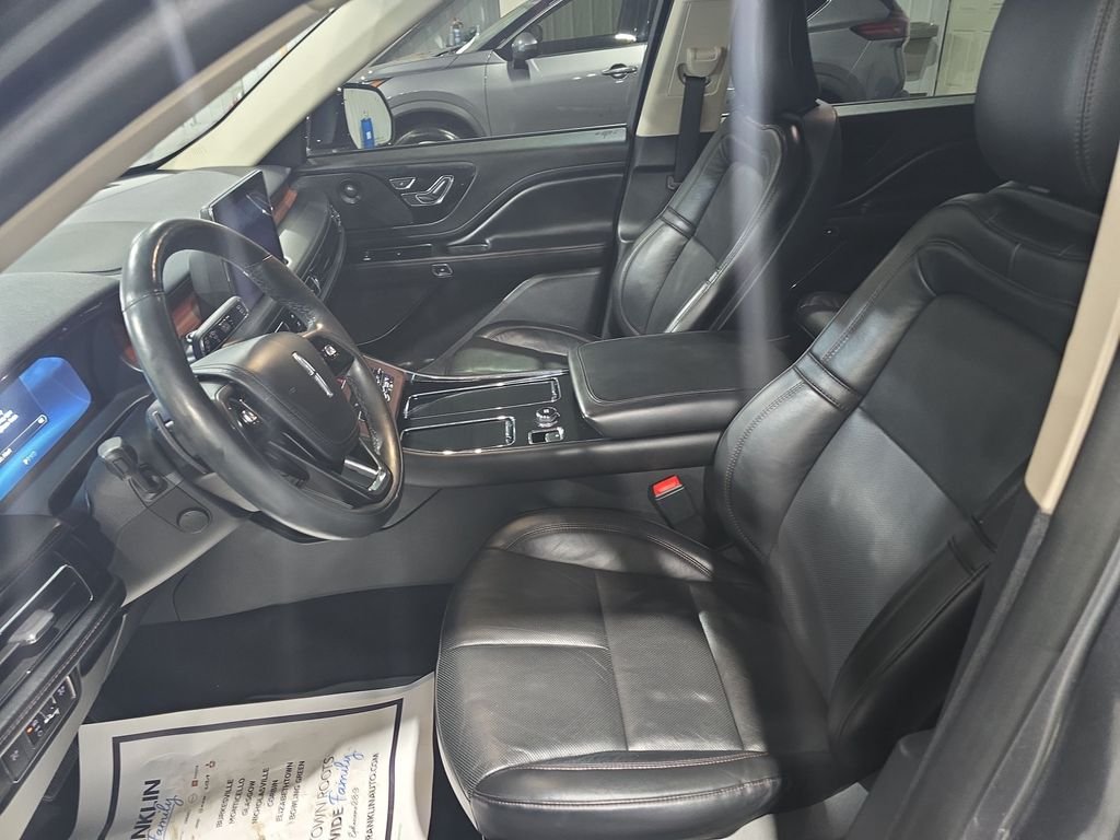 Used 2022 Gray Lincoln Reserve image 15