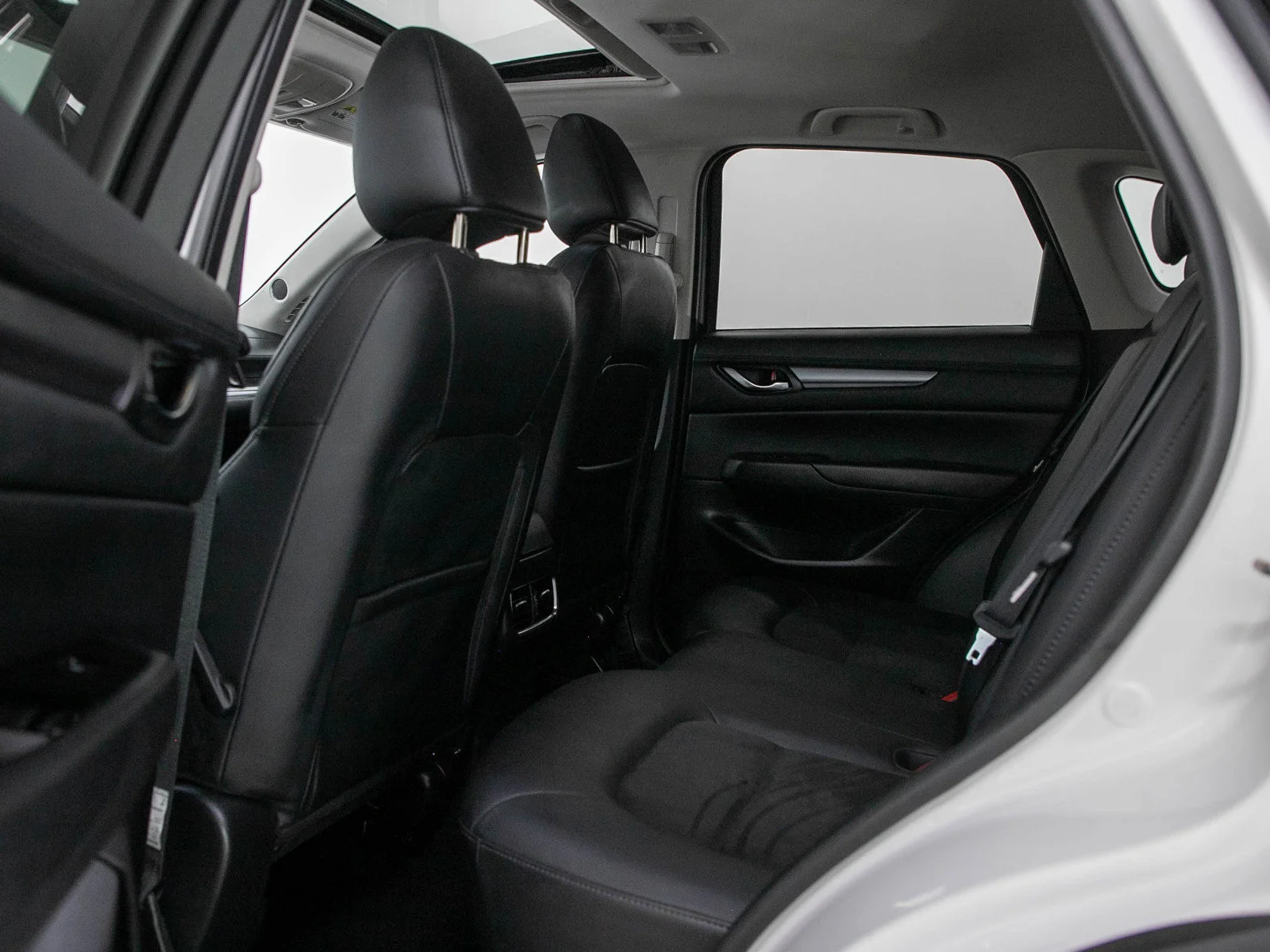 Used 2020 Snowflake White Pearl Mica Mazda Touring image 19