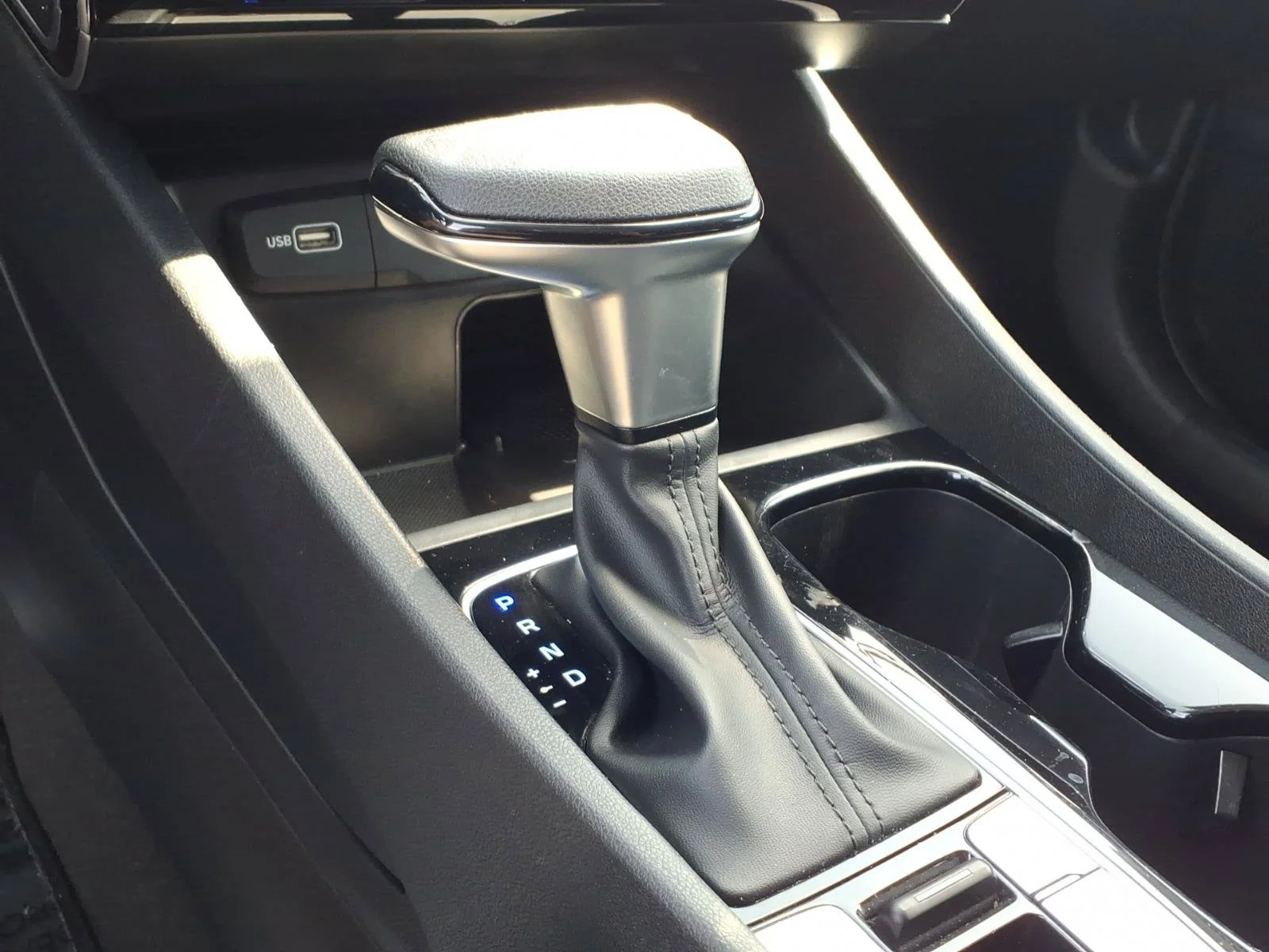 Used 2023 Portofino Gray Hyundai SEL image 16