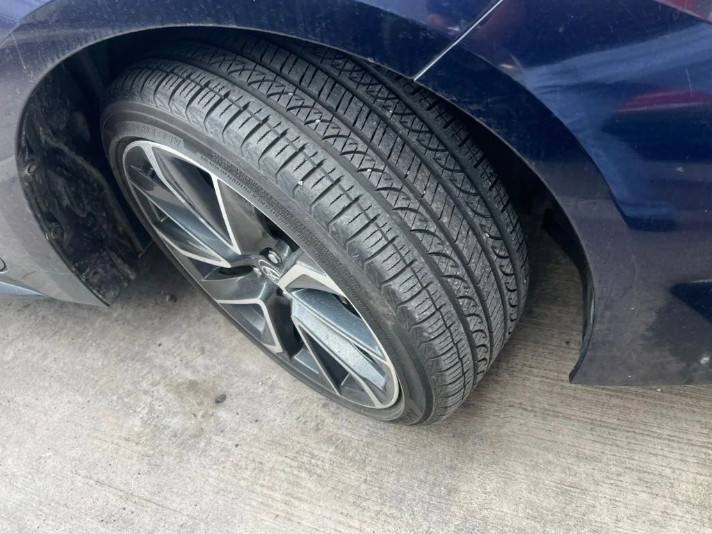 Used 2022  Toyota SE image 13