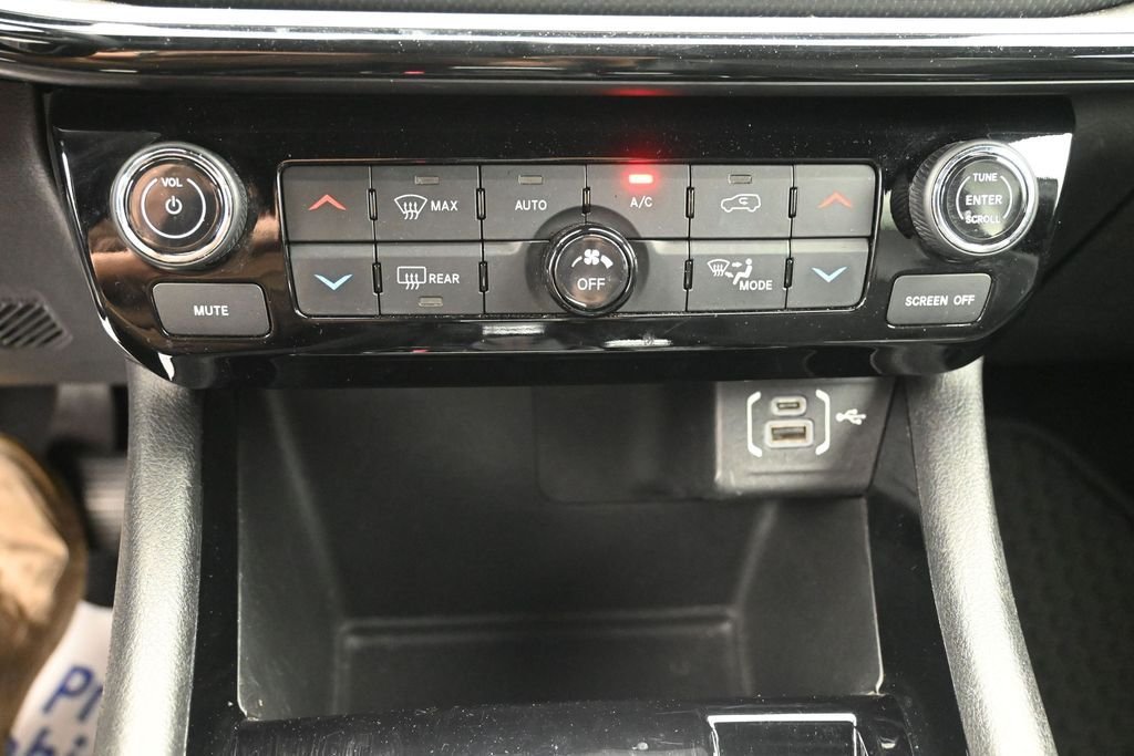 2025 Jeep Compass Trailhawk - Photo 12