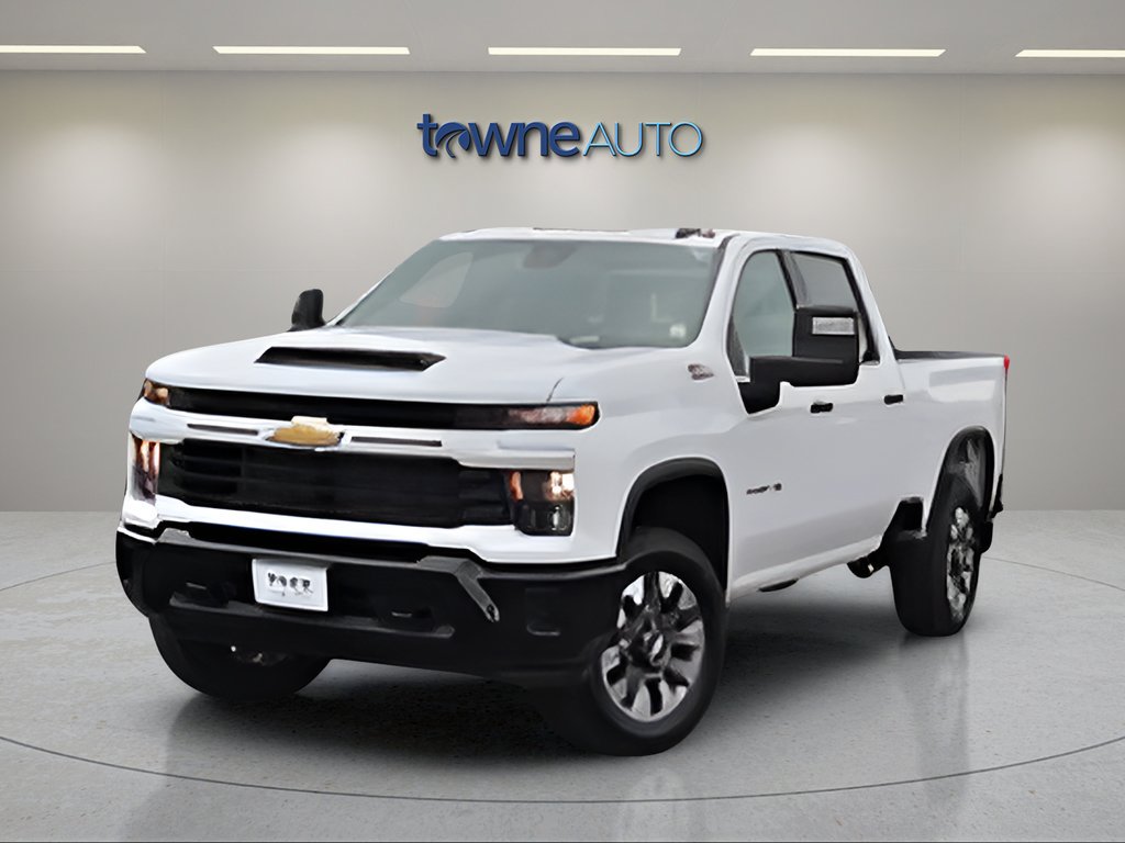 Used 2025 Summit White Chevrolet Custom image 1