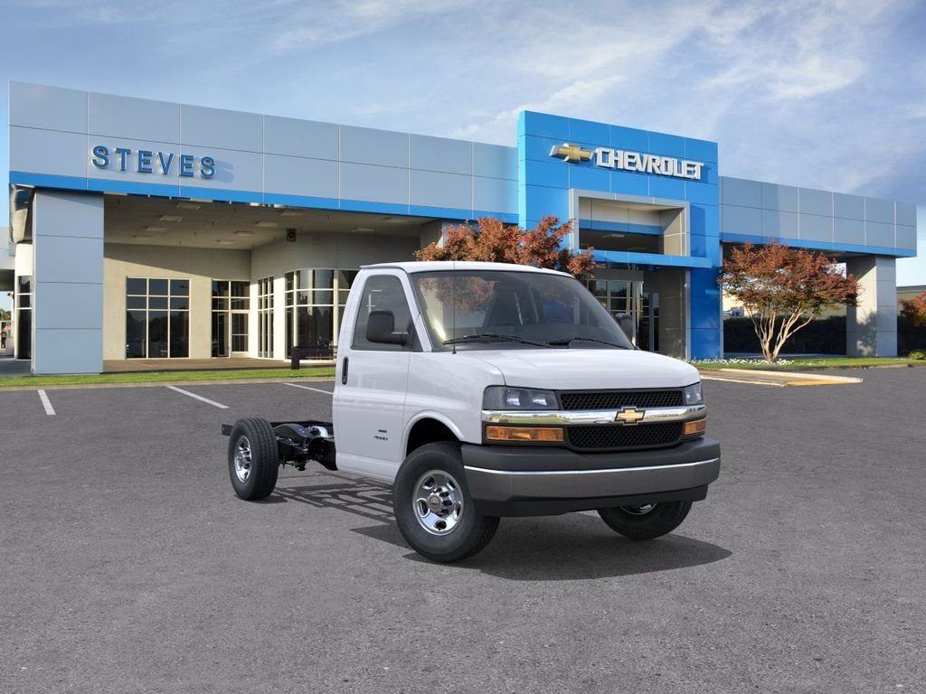 2025 Chevrolet Express 3500 139" WB's photo