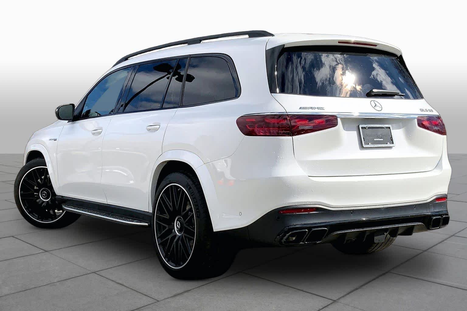 Used 2025 MANUFAKTUR Moonlight White Metallic Mercedes-Benz AMG® GLS 63 image 12