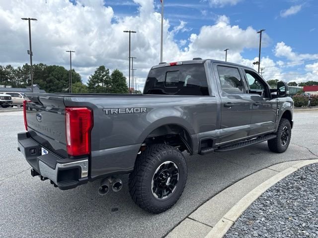 New 2026 Carbonized Gray Metallic Ford XLT image 43