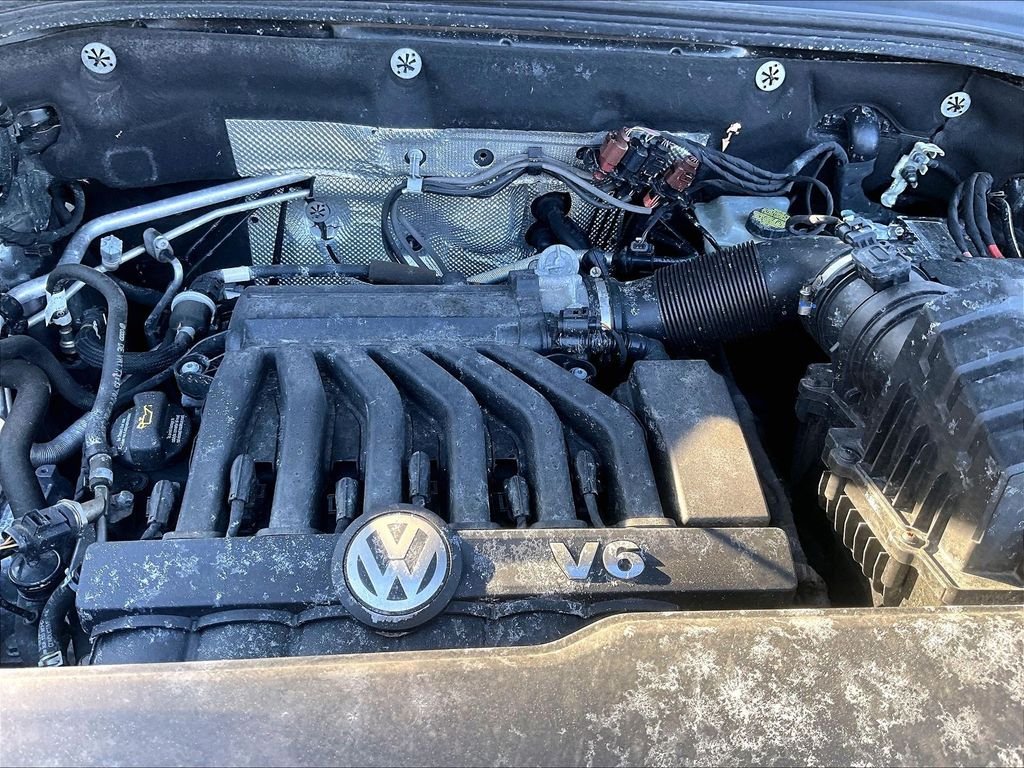 Used 2023 Gray Volkswagen SEL image 35
