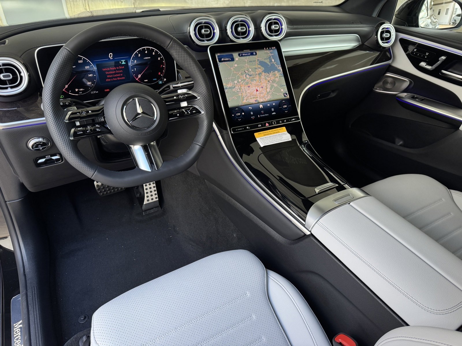 New 2026 Obsidian Black Metallic Mercedes-Benz GLC 300 image 31