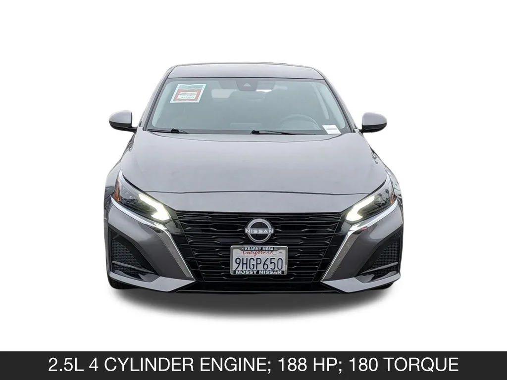 Used 2023 Gray Nissan 2.5 SV image 4
