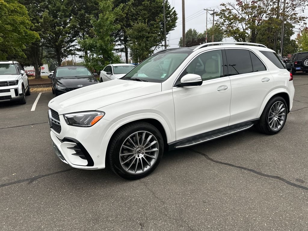 Used 2026  Mercedes-Benz GLE 450 image 2