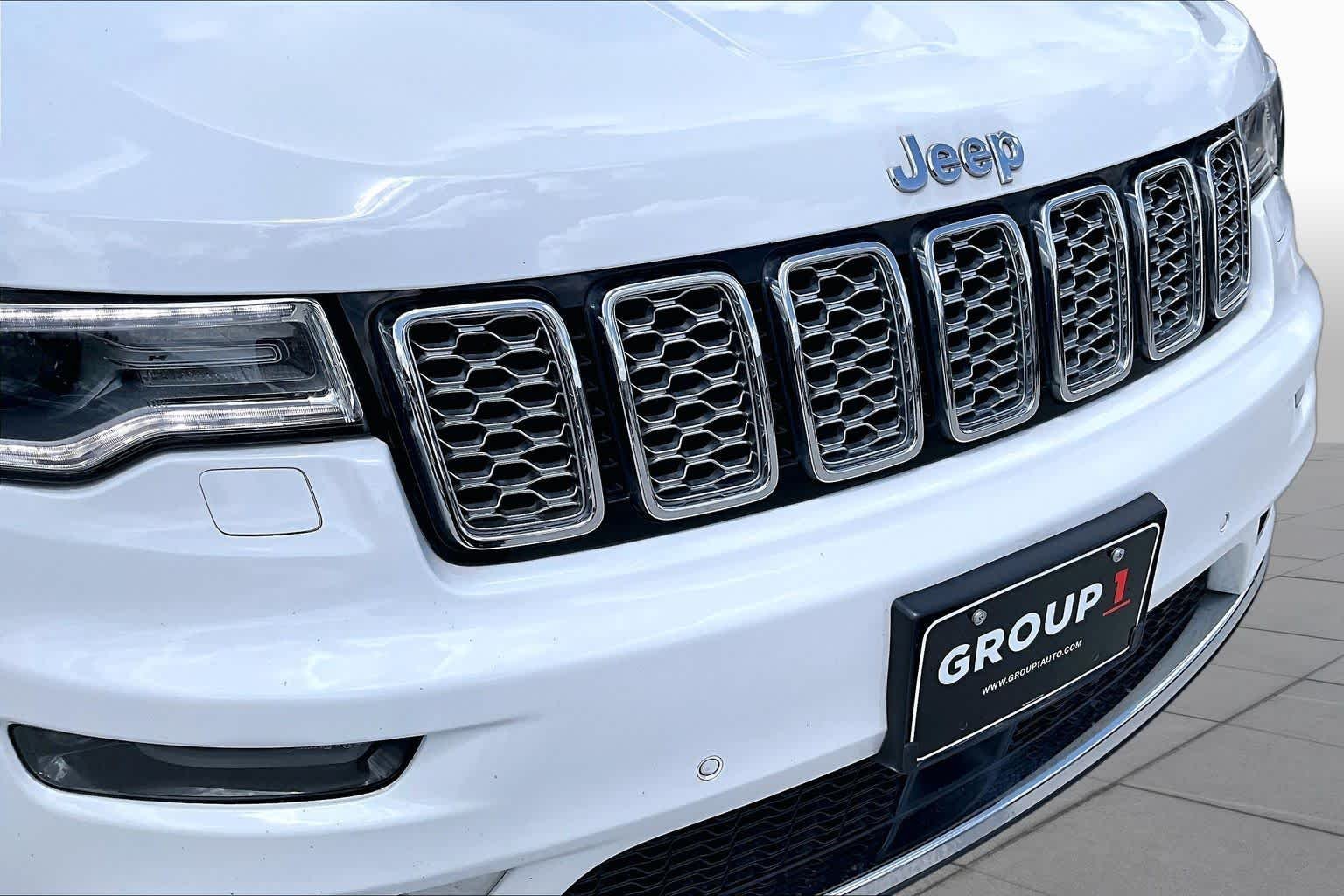 Used 2020 Bright White Clearcoat Jeep Summit image 29
