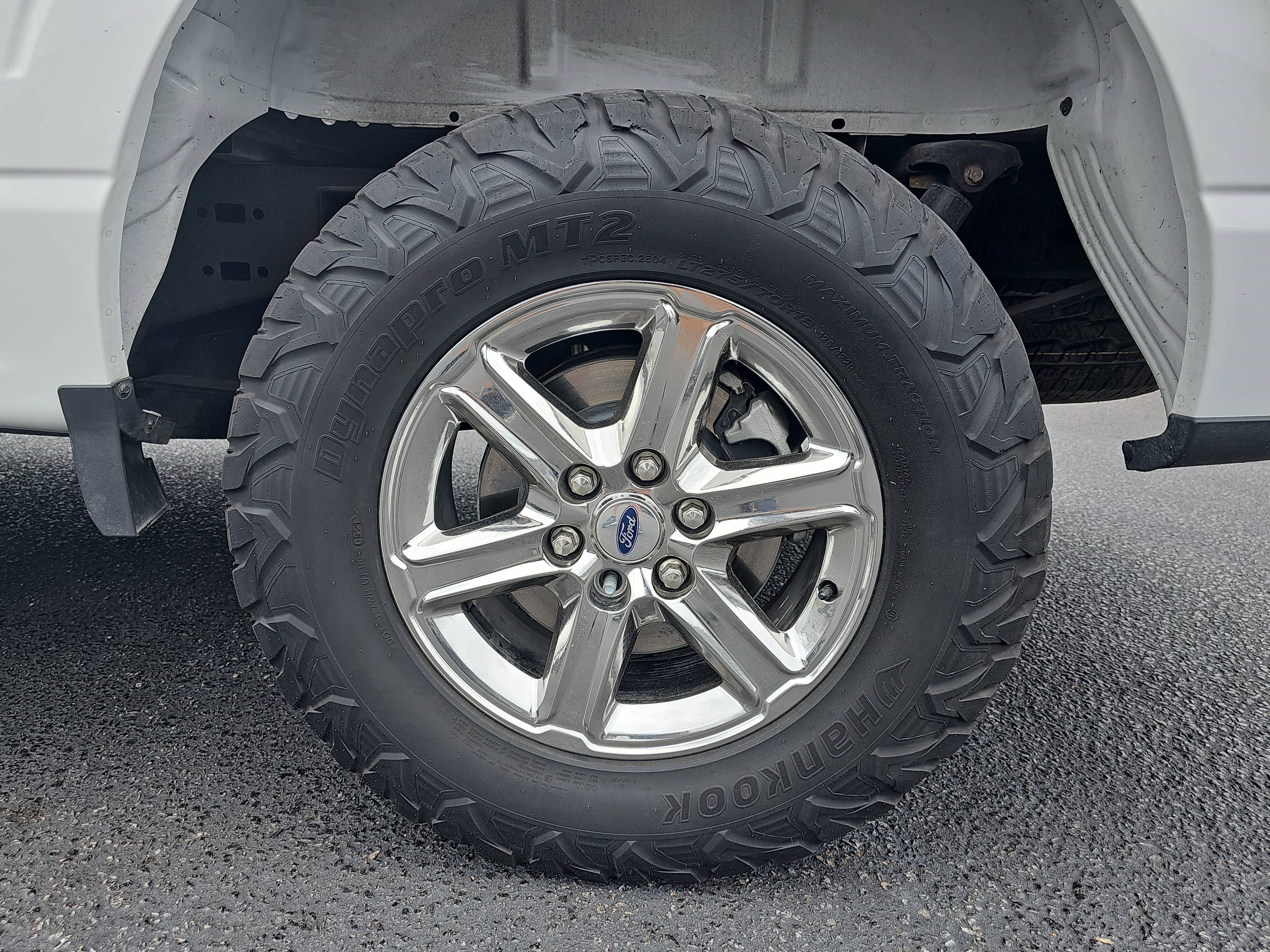 Certified Used 2024 Oxford White Ford XLT image 8