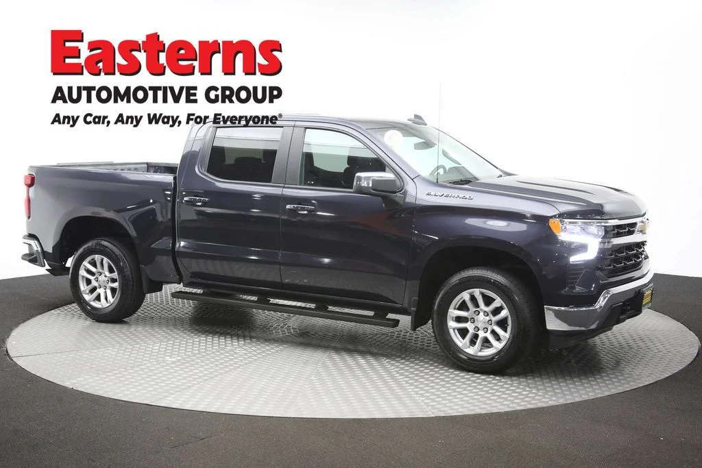 Used 2022 Gray Chevrolet LT image 47
