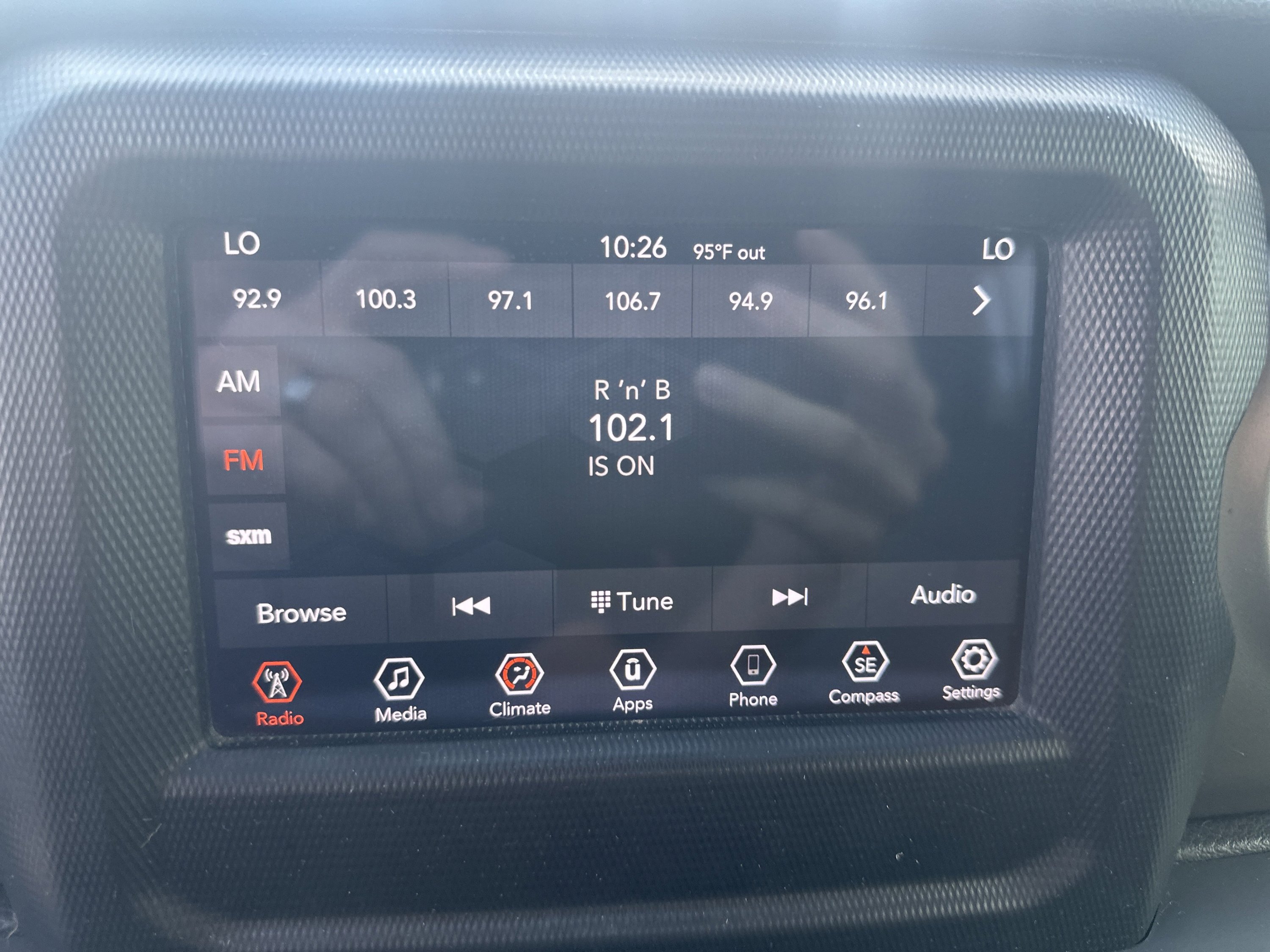Used 2018 Ocean Blue Metallic Clearcoat Jeep Unlimited Sport S image 18