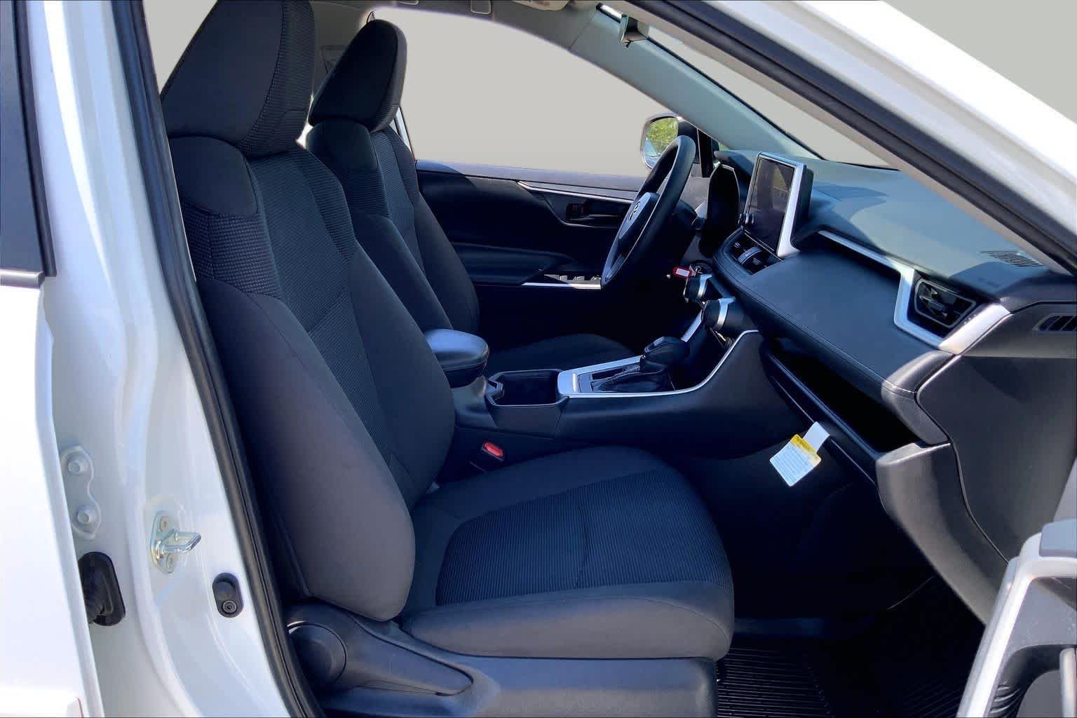 Used 2023 Ice Cap Toyota LE image 9