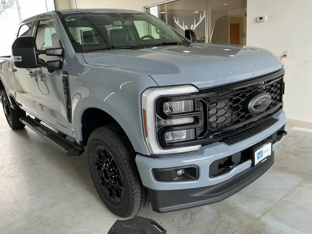 2026 Ford Super Duty F-350® Lariat®
