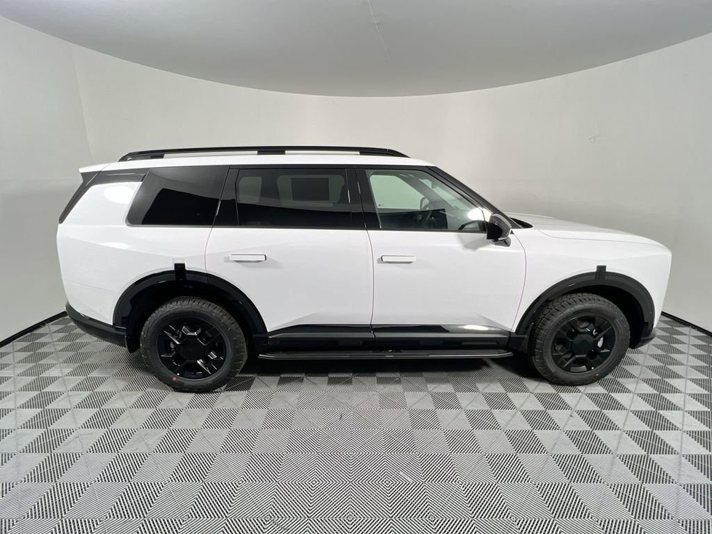 New 2027 Glacial White Pearl Kia X-PRO SX image 2