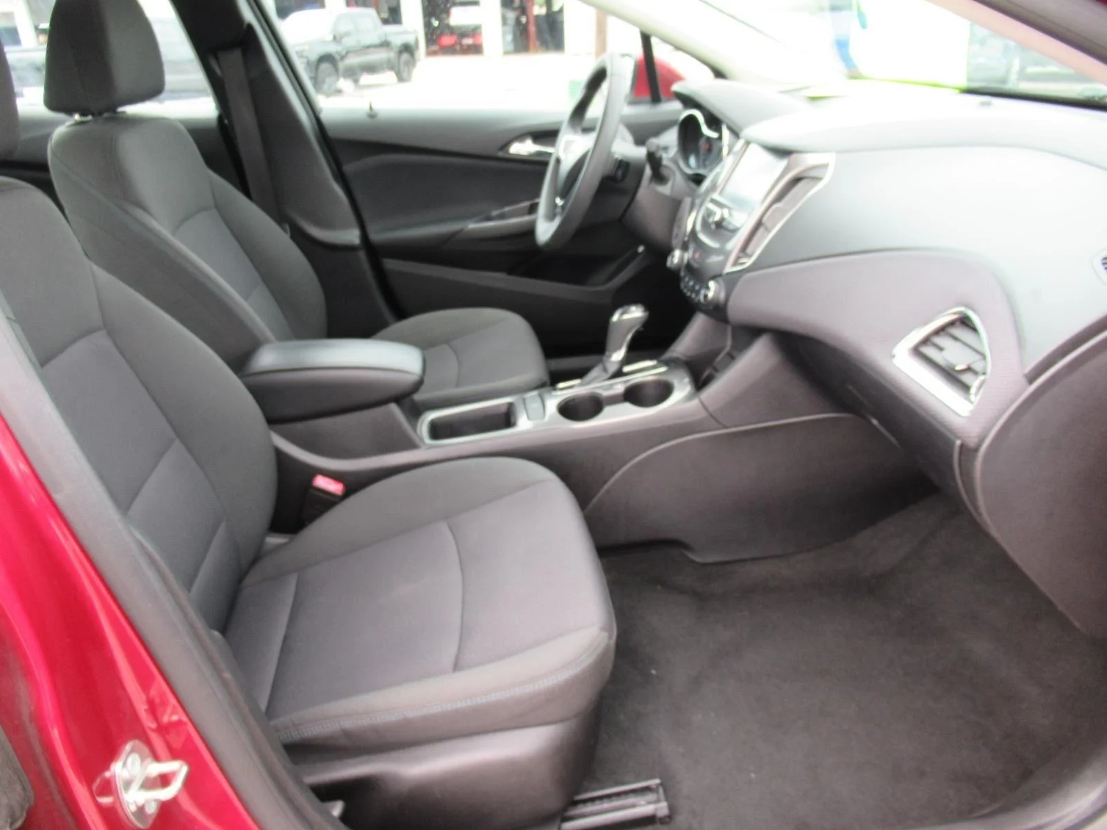 Used 2018 Red Chevrolet LT image 10