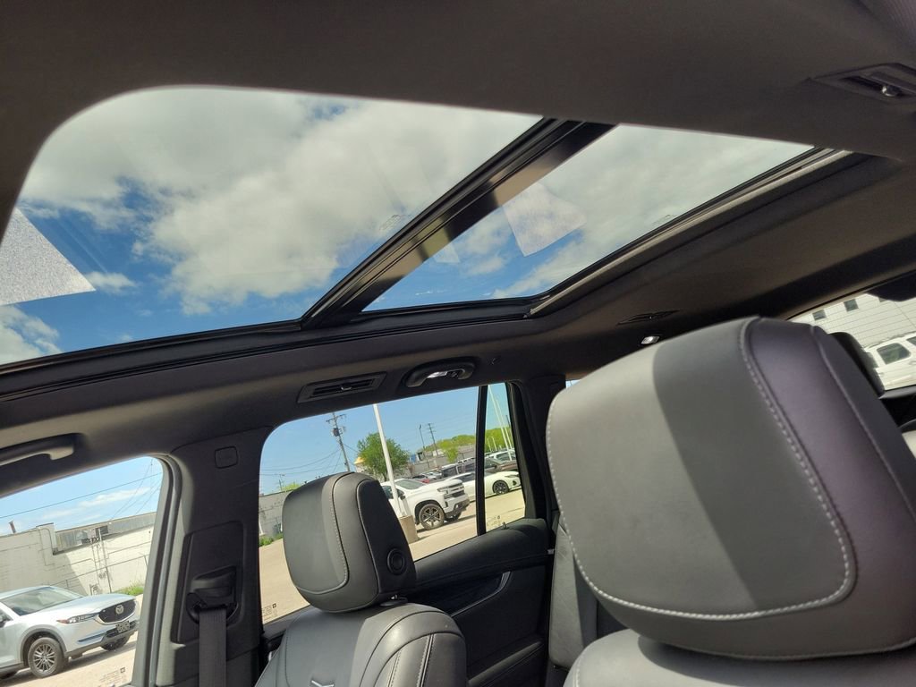 Used 2020 RED HORIZON TINTCOAT Cadillac AWD Premium Luxury image 36