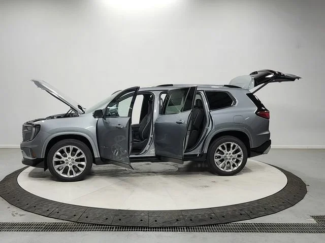 2026 GMC Acadia Denali - Photo 12