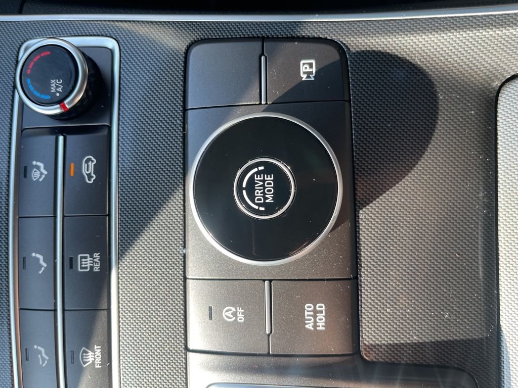 2021 Hyundai Santa Fe SE - Photo 23