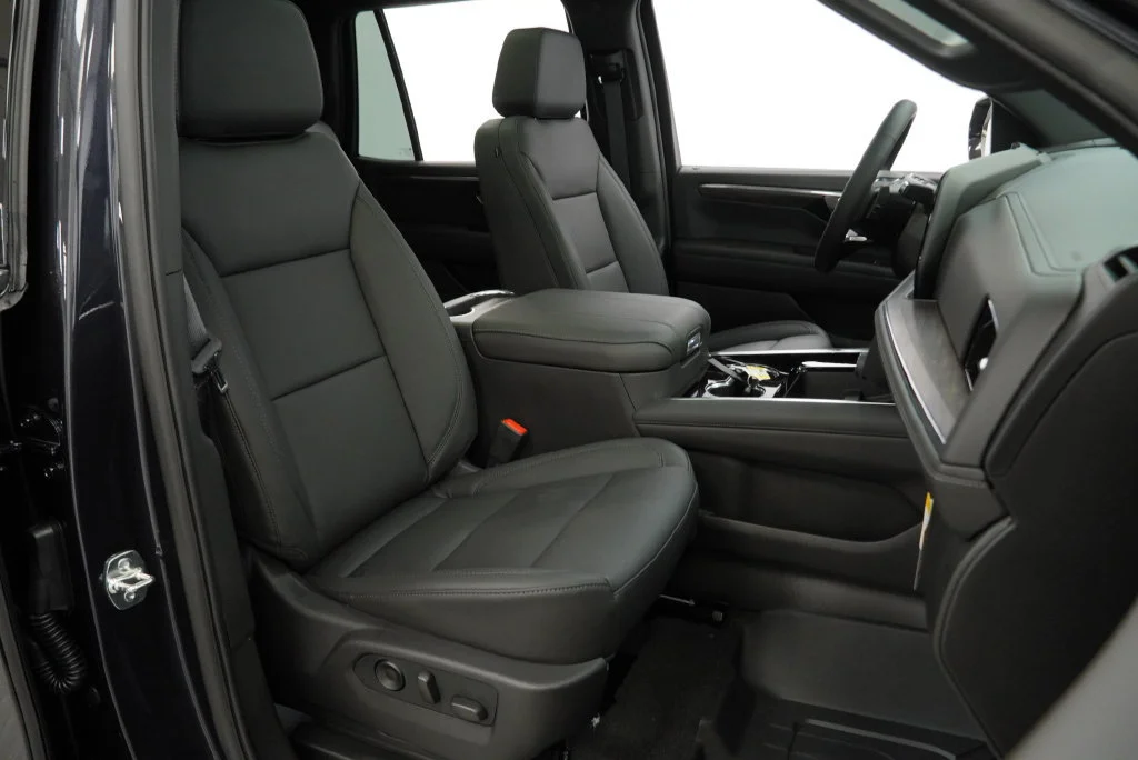 New 2026 Dark Ash Metallic Chevrolet LT image 30