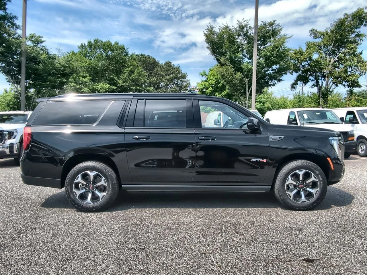 New 2026 Onyx Black GMC AT4 image 9