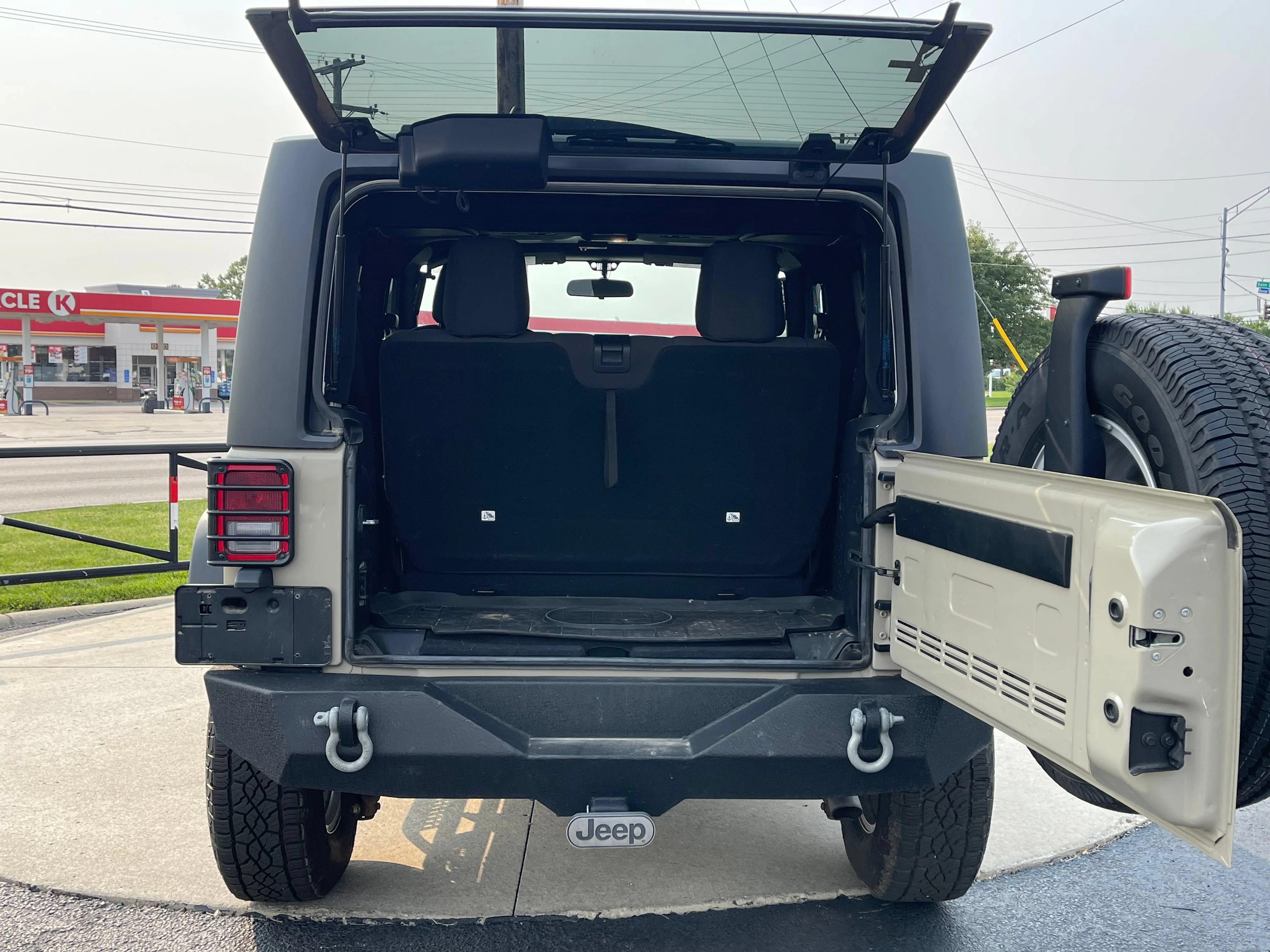 Used 2017 Gobi Jeep Sport image 7