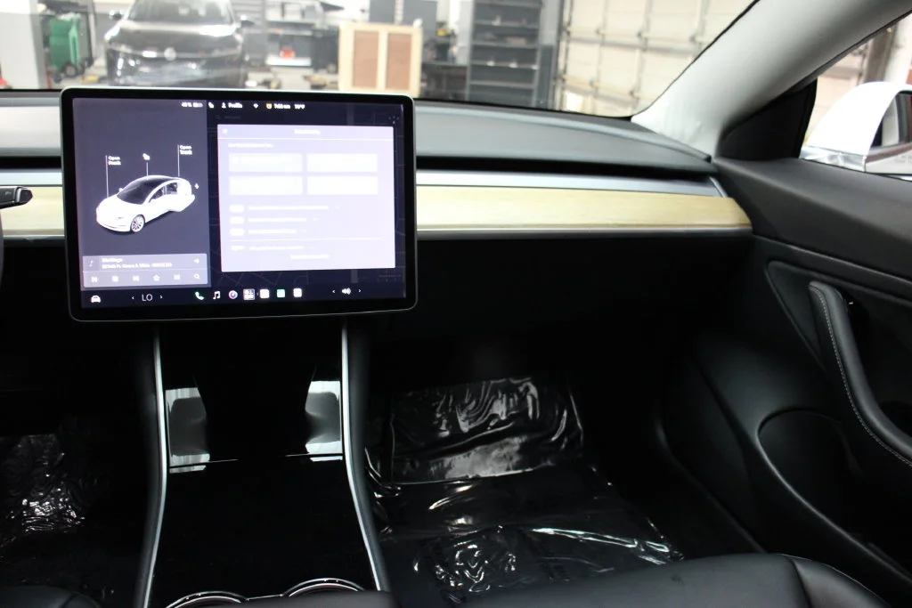 Used 2020 Pearl White Multi-Coat Tesla Long Range image 12
