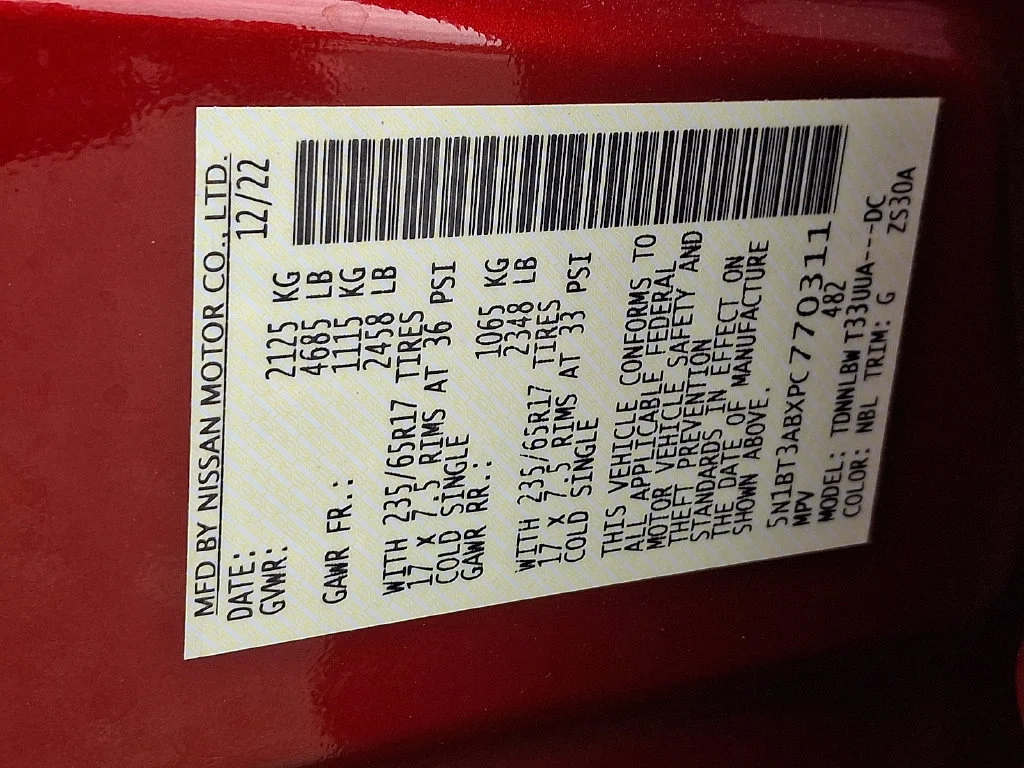 Used 2023 Scarlet Ember Tintcoat Nissan S image 28