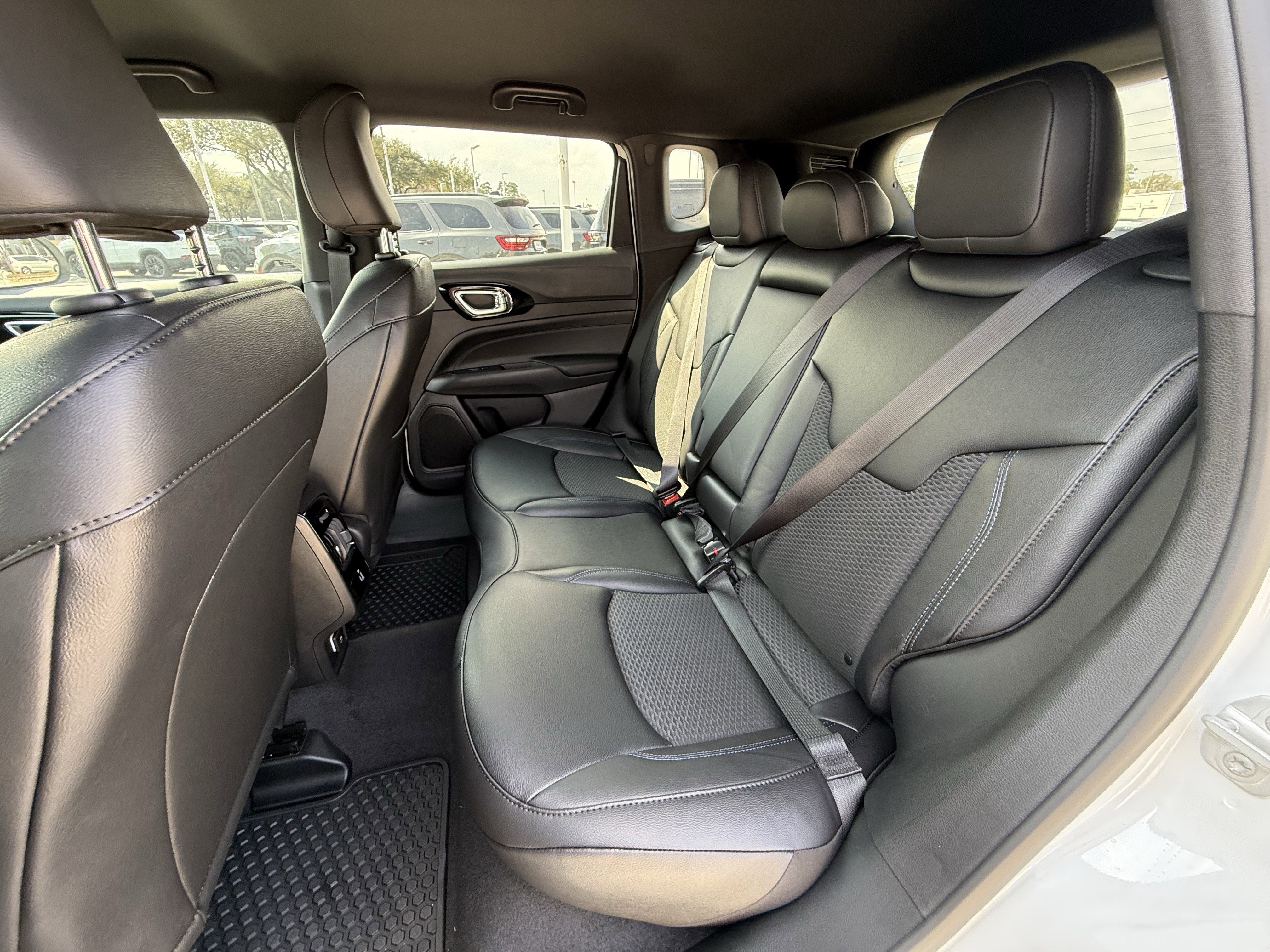 2026 Jeep Compass Altitude Special Edition - Photo 15