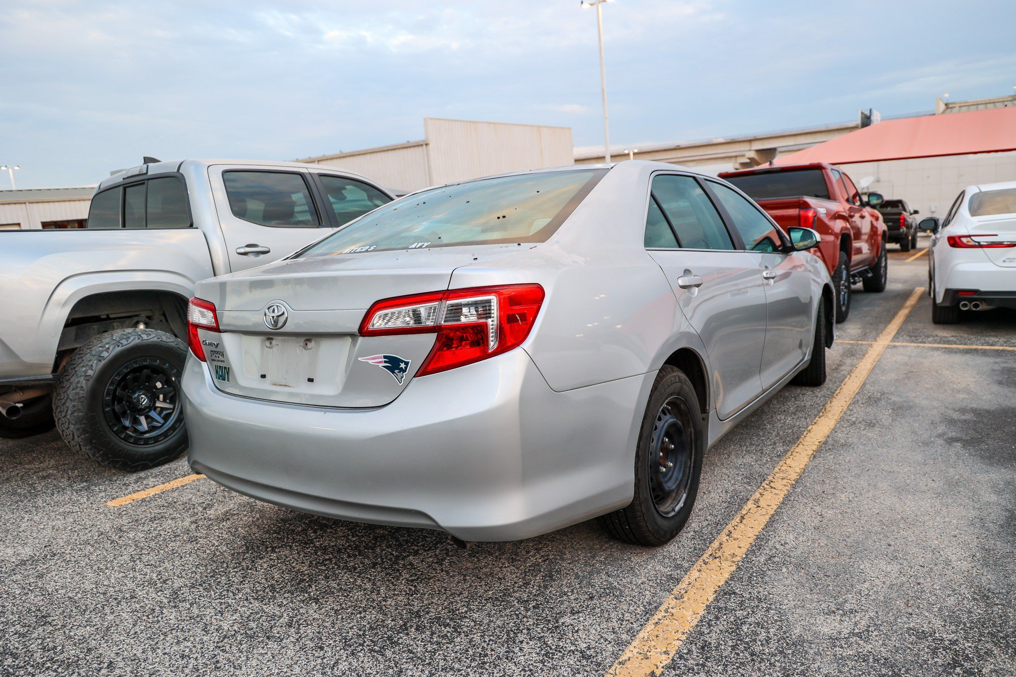 Used 2014 CLASSIC SILVER ME Toyota LE image 6