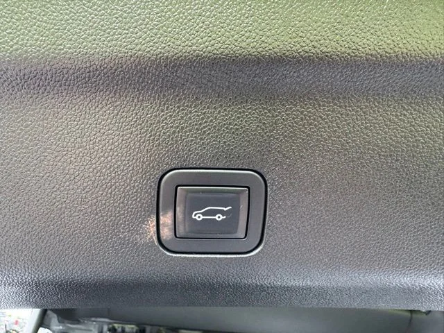 2025 Chevrolet Tahoe Z71 - Photo 15