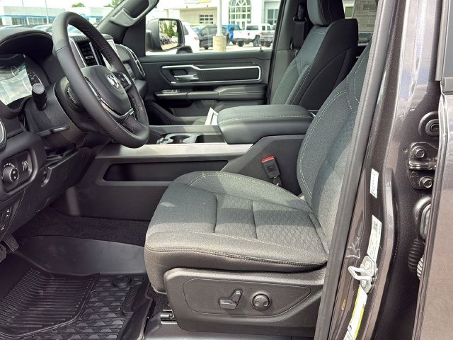 New 2026 Granite Crystal Metallic Clear-Coat Exterior Paint RAM Big Horn/Lone Star image 10